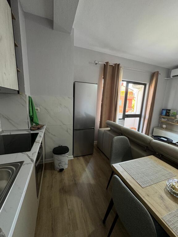 Apartment 2+1, Don Bosko!