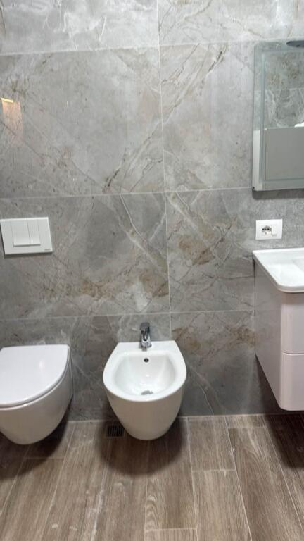 Super 1+1 me Qera tek Ring Center ,Tirana