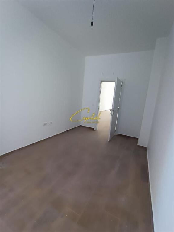 OFFICE FOR RENT 140 M2 XHAMLLIKU 95,000 LEKE