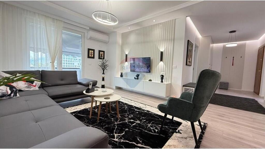 Luxury apartment for rent Artistic Lyceum!
