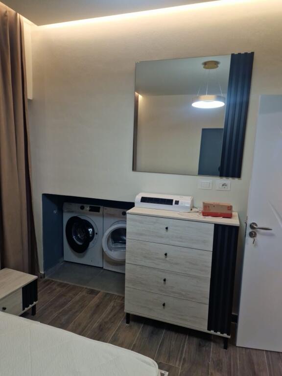 Apartament 2+1 tek Stacioni Trenit!