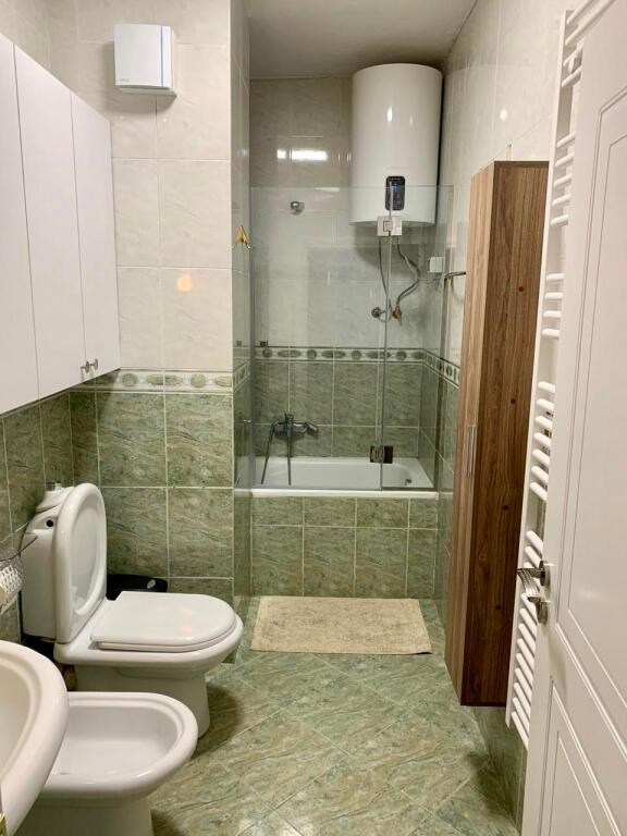 📣 QERA Apartament 1+1 📍Rruga e "Elbasanit", Prane Universitet "Luarasi" ✨  