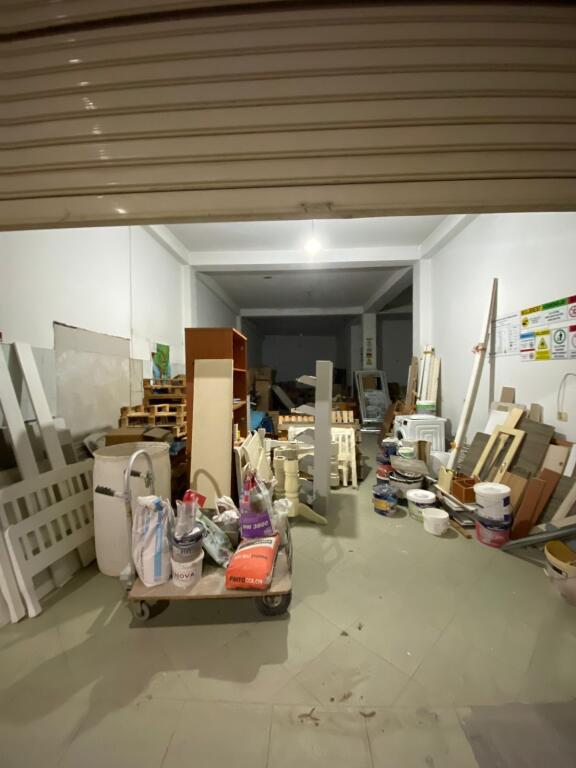 Ambjent 100m2 / 120m2 me qera