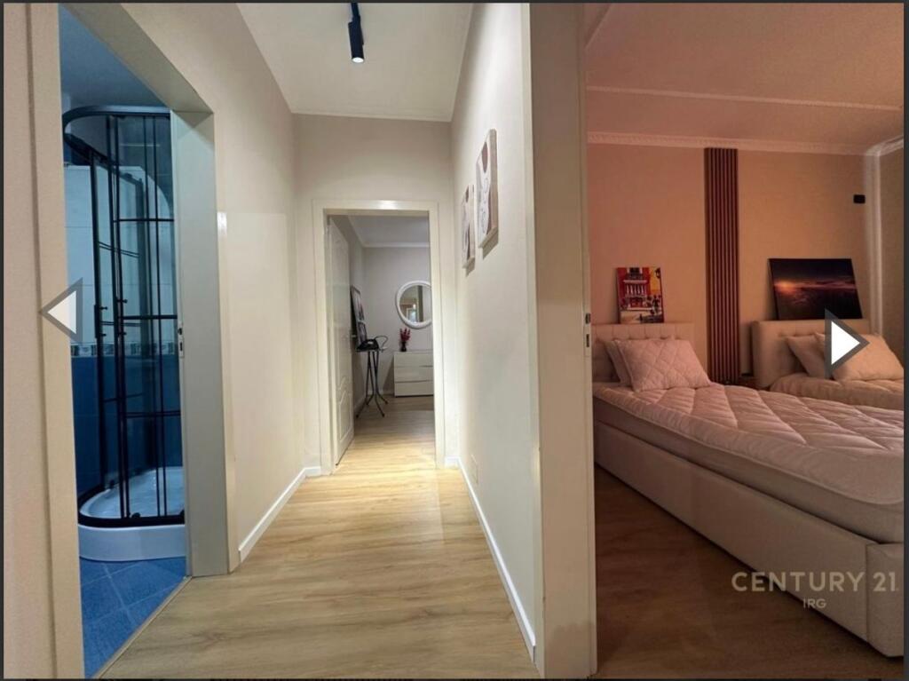 2+1,arredato in piazza Wilson,1500 euro