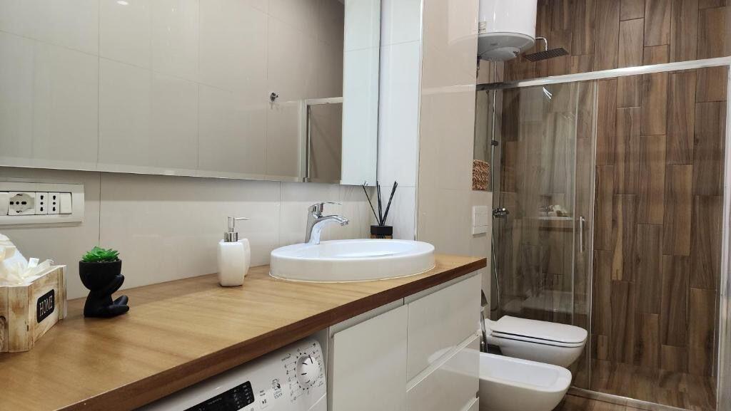 ✨JEPET ME QIRA APARTAMENT 2+1 – 21 DHJETORI ✨