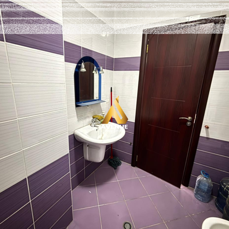 VENDESI APPARTAMENTO 2+1+2 VICINO A 21 DHJETORI, TIRANA