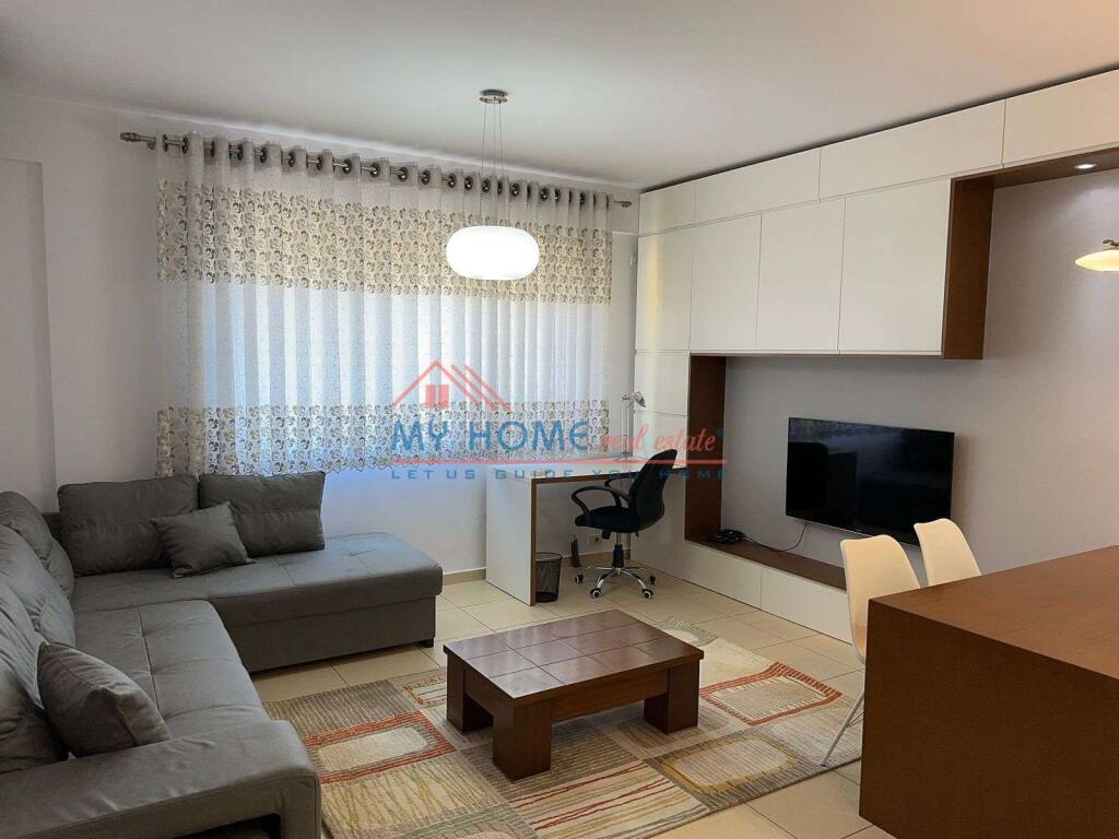 Apartment 1+1 for rent at 5 Maj Tirana