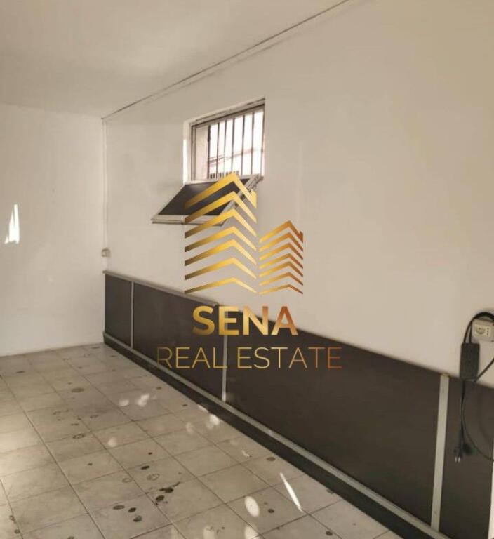 In vendita, Locale Commerciale, di fronte a Harry Fultz, 73.000 Euro