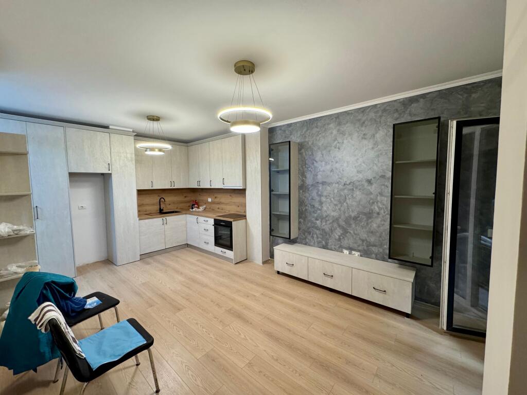 📣 SHITET Apartament 1+1 📍 Rruga "Jordan Misja", Prane Universitetit "Beder" ✨  