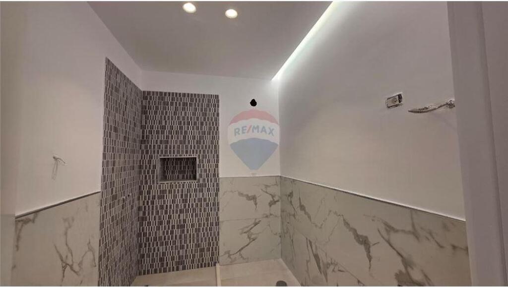 Apartament 2+1+2 për Shitje