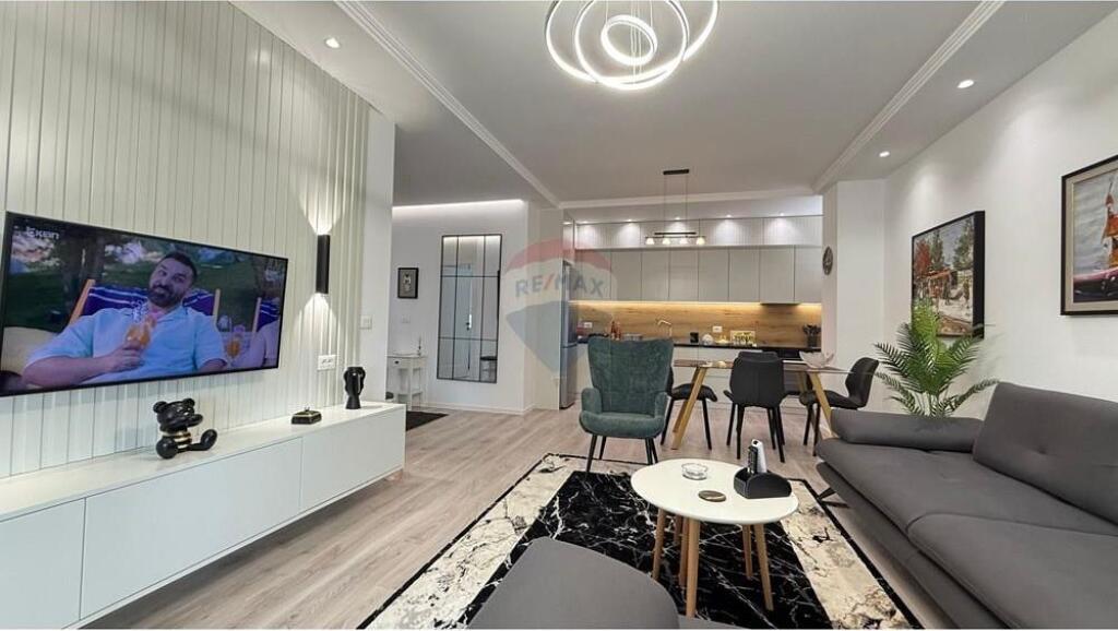 Luxury apartment for rent Artistic Lyceum!