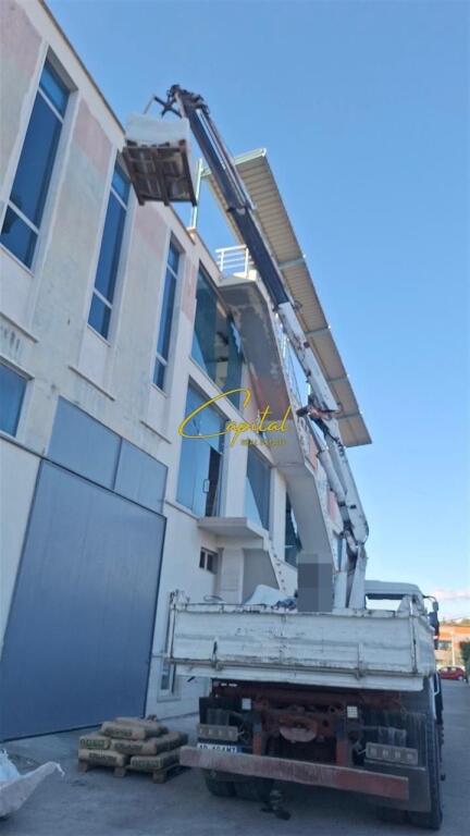 WAREHOUSES FOR RENT 800 M2 HIGHWAY TR-DR 2,400 EURO