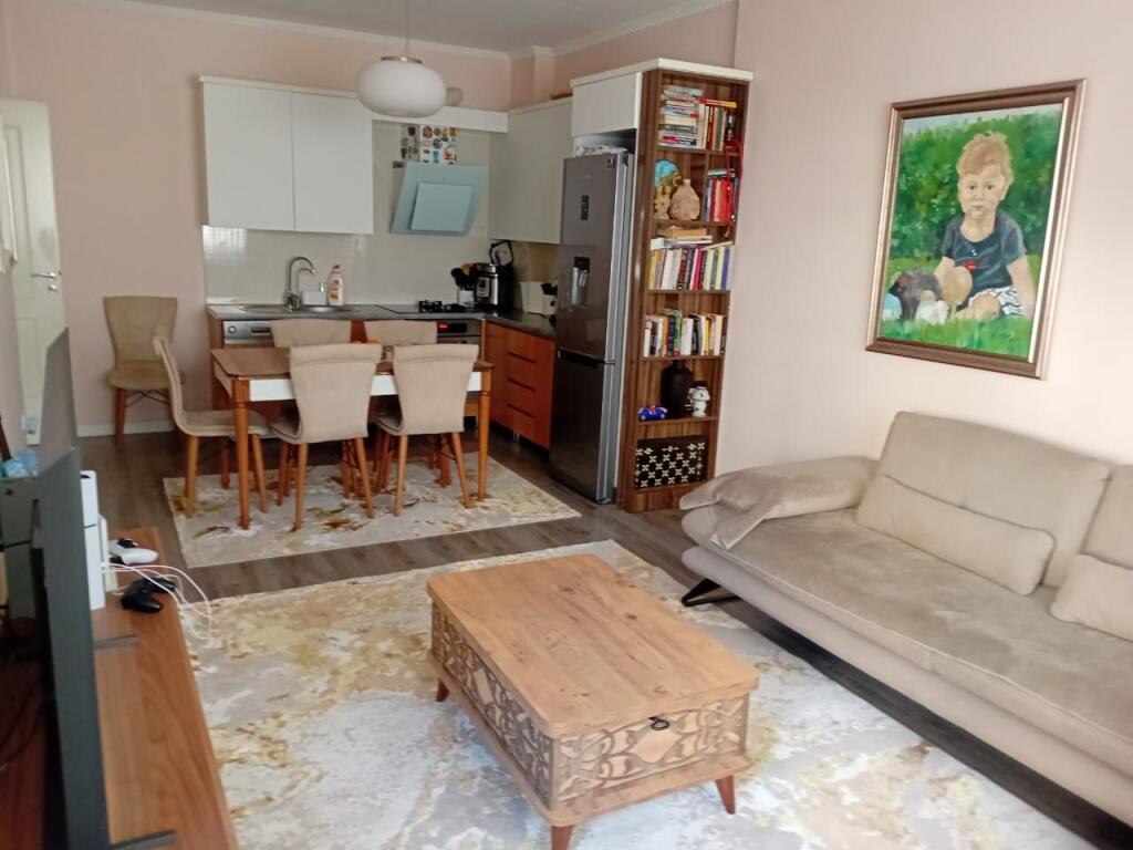 Apartment 2+1, Vila L!