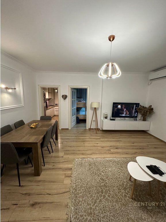 2+1 APARTMENT FOR RENT AT THE BOTANICAL GARDEN, TIRANA.