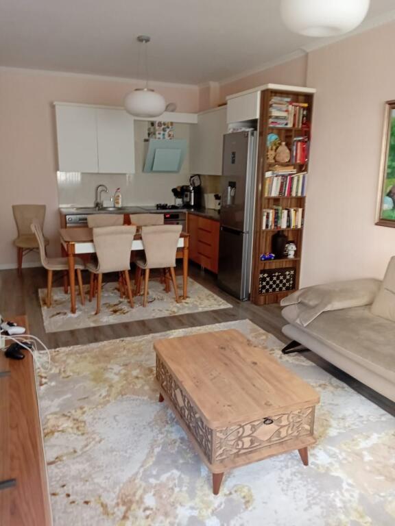 Apartment 2+1, Vila L!