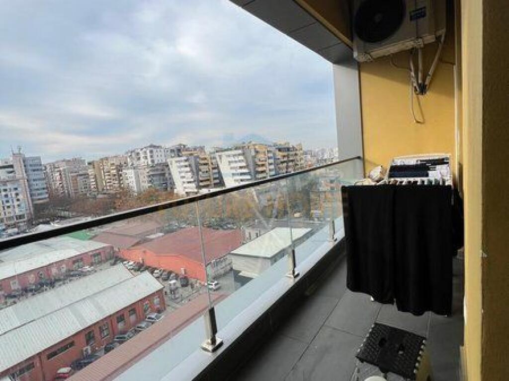 Shitet, Apartament 2+1+2, Square 21, Rruga e Kavajës