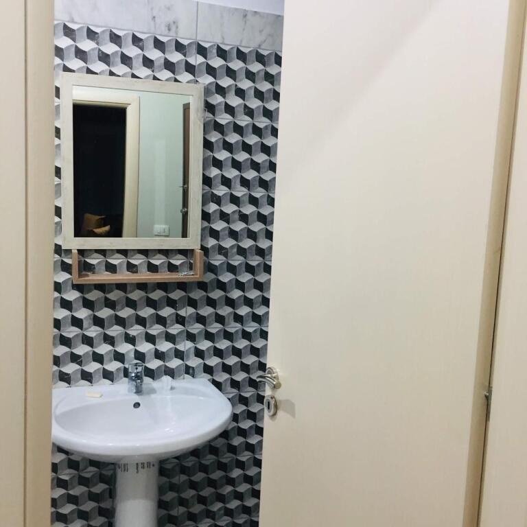 Appartamento arredato in vendita, 2+1+balcone, presso la Residenza “Shopi”, Elbasan
