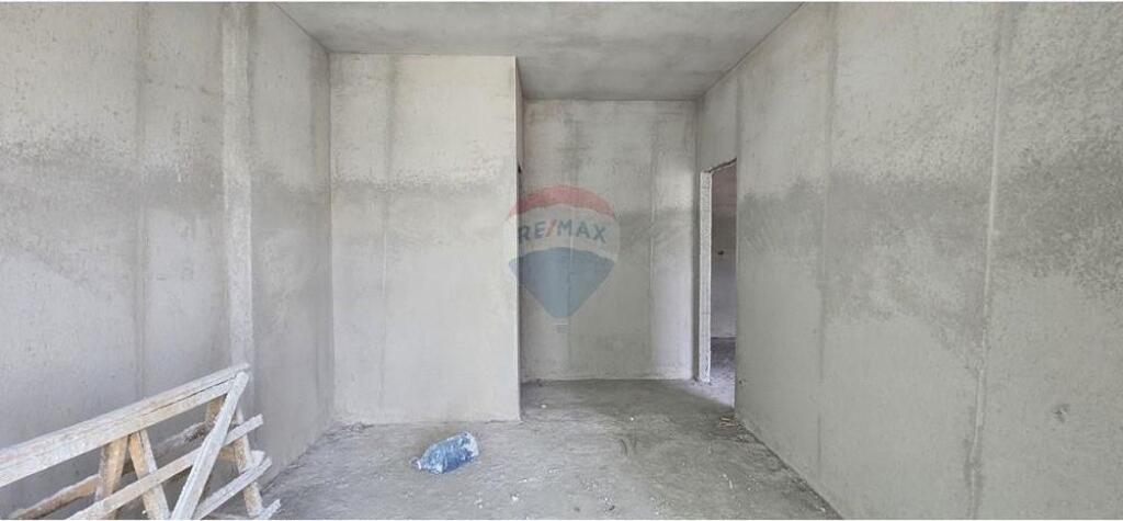 Apartament - Për Shitje - Porcelan, Tiranë