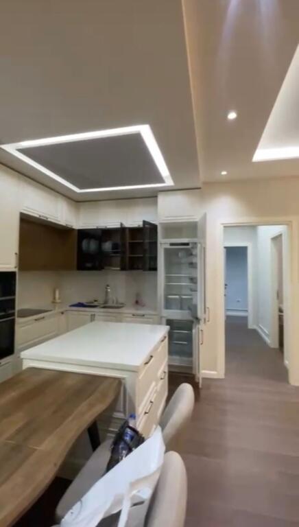 Appartamento 2+1+2 in affitto "Rr.Kosovareve"