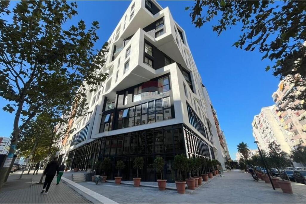 COMMERCIAL SPACE FOR RENT ON ASTIR ROAD