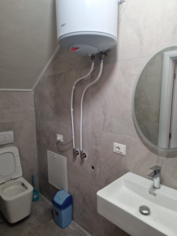 Apartament 2+1 tek Stacioni Trenit!