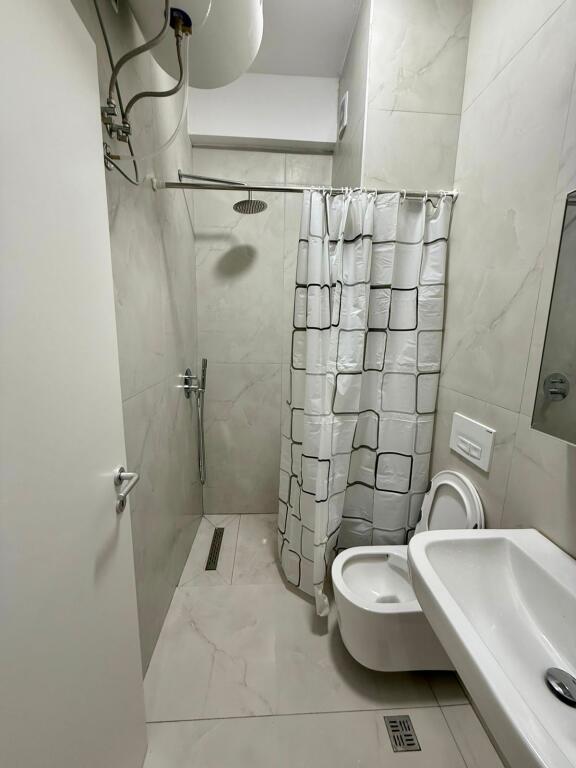📣 AFFITTO SUPER Appartamento 1+1 Con Parcheggio 📍 Complesso Kadiu, Ali Dem ✨