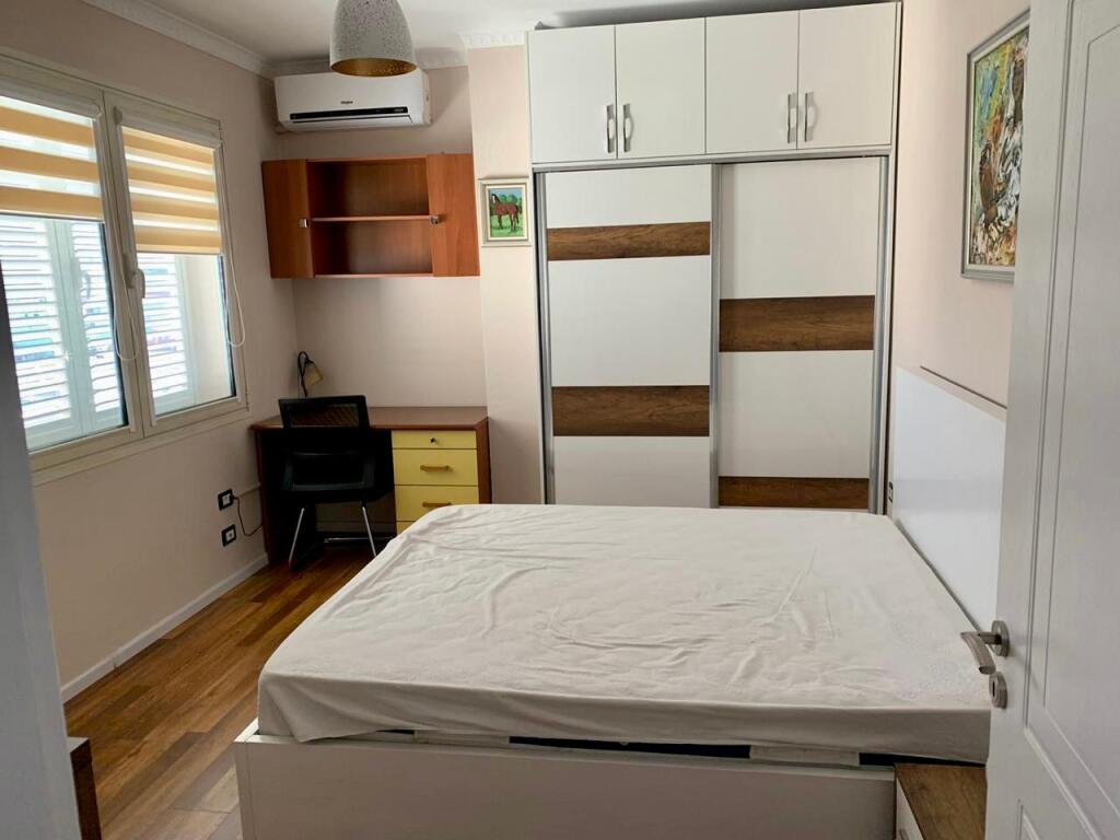📣 QERA Apartament 1+1 📍Rruga e "Elbasanit", Prane Universitet "Luarasi" ✨  