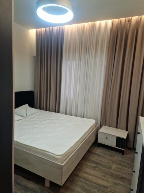 Apartament 2+1 tek Stacioni Trenit!