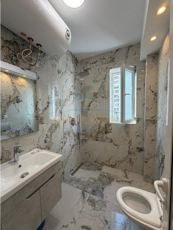 Shiten, Apartament 1+1 &amp; Garsoniere, Rruga e Barrikadave, Tiranë.