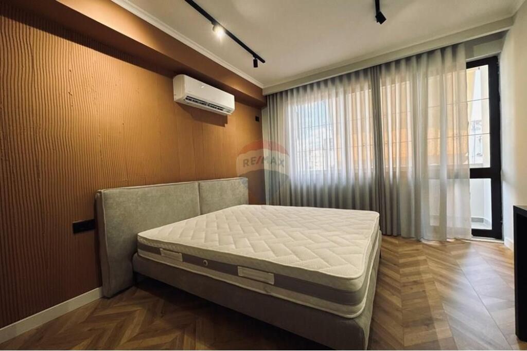 Shiten 2 Apartamente 1+1 dhe Garsoniere, Mine Peza