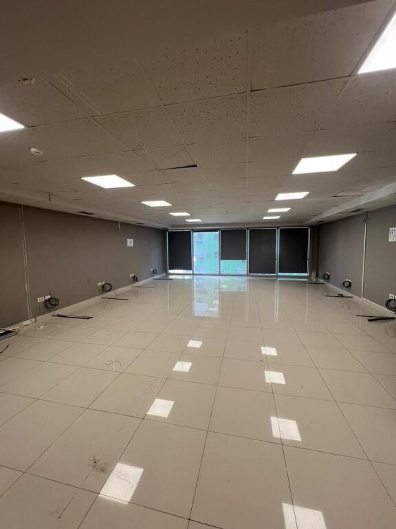 Ufficio 170/210m2 in affitto, Libro Universitario.