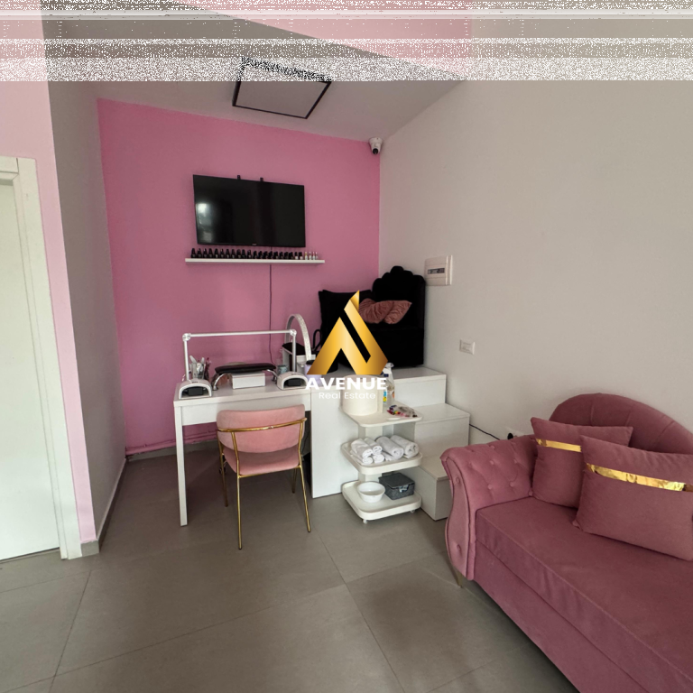 ATTIVITÀ ESTETICA IN FUNZIONE IN VENDITA