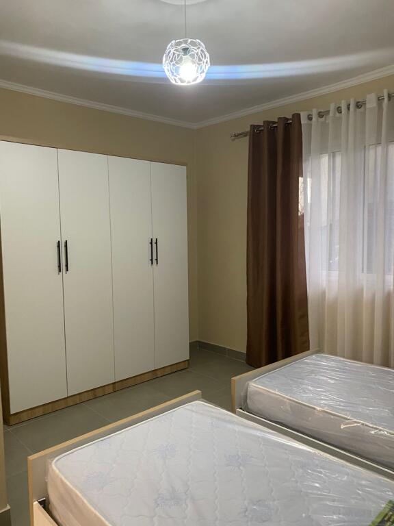 Jepet me qira apartament 1+1 - 400€-Laprake!!!