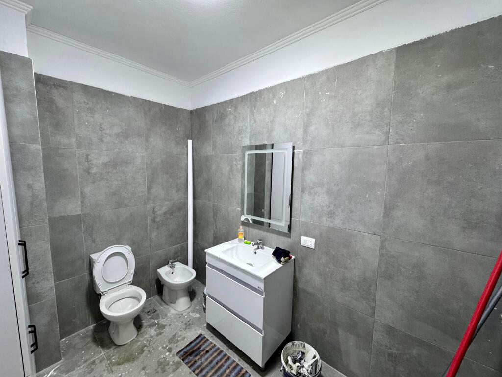 📣 SHITET Apartament 1+1 📍 Rruga "Jordan Misja", Prane Universitetit "Beder" ✨  