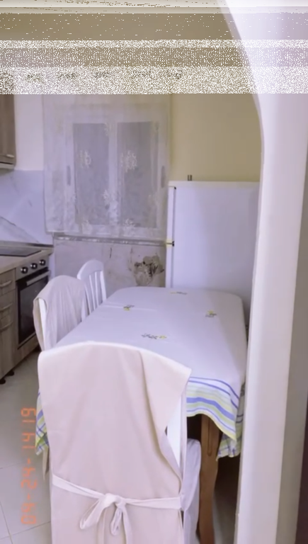 Casa 2+1, Mine Peza!