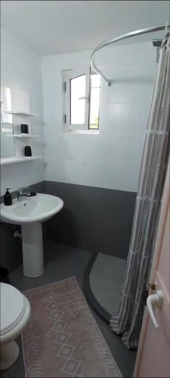 Apartment for sale Grasoniere, behind Globe, Kavaja Street.
