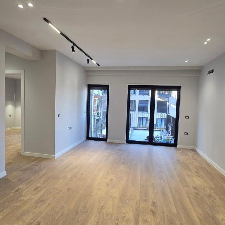 Shitet..!! Okazion..!!  📍 Kodra e Diellit 2 (Projekti Perëndimor)  🏠 Apartament 1+1  