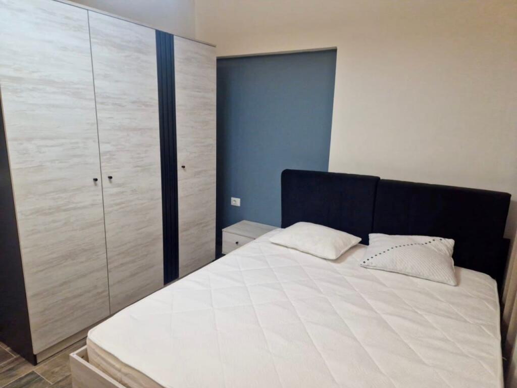 📣 QERA Apartament 2+1 📍 Stacioni i Trenit, Prane Karburant ESP Oil ✨