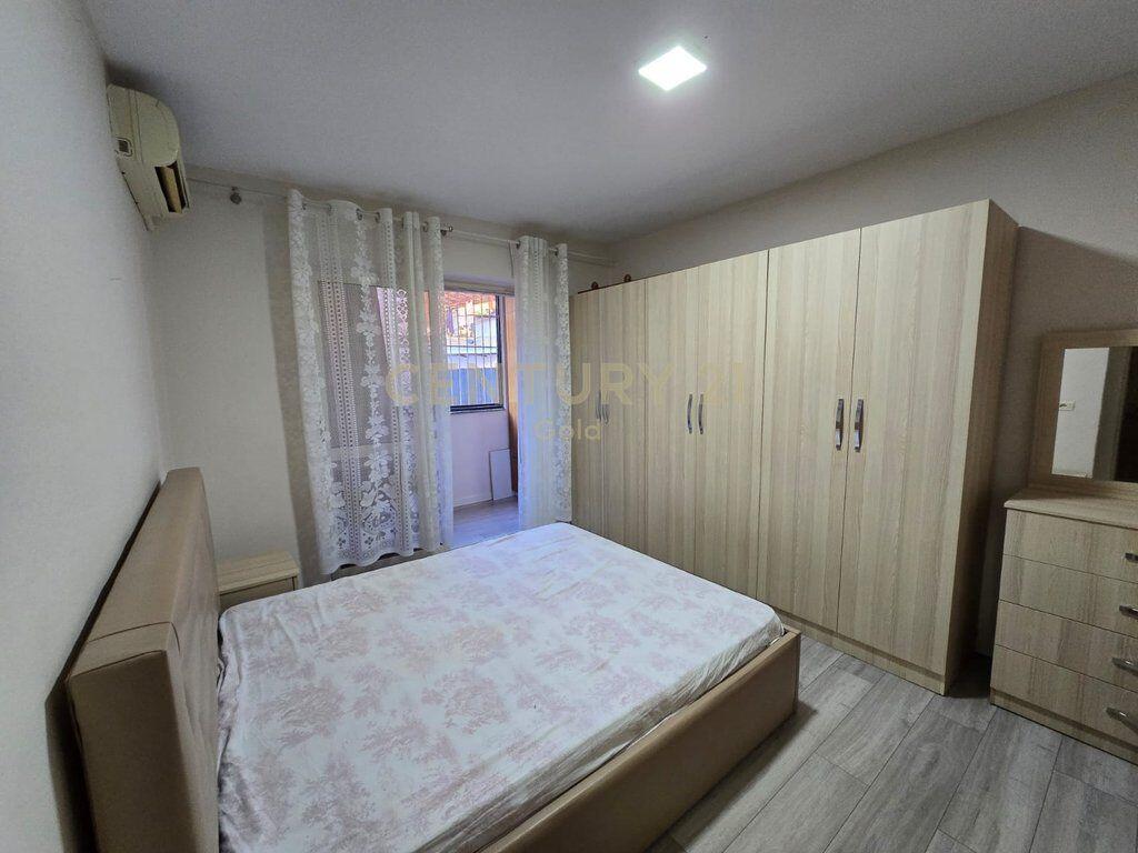 MYSLYM SHYRI, APARTAMENT 1+1 PER SHITJE