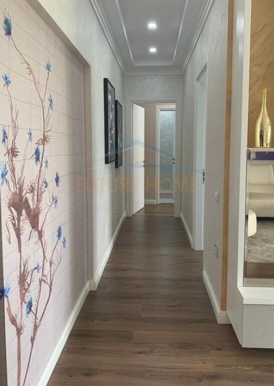 Qira,Apartament 2+1+ Post parkimi,Liqeni i Thate.