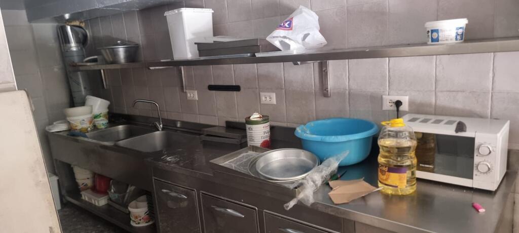 Affittasi forno per pane con Misto Mame