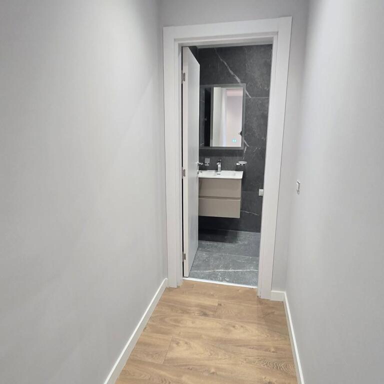 Shitet..!! Okazion..!!  📍 Kodra e Diellit 2 (Projekti Perëndimor)  🏠 Apartament 1+1  