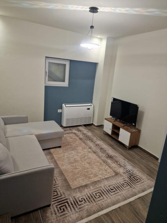 House for rent, in Pallat i Ri 2+1   