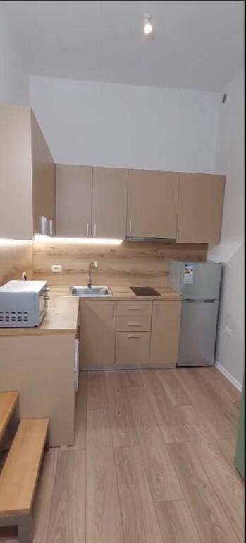 Apartment for sale Grasoniere, behind Globe, Kavaja Street.