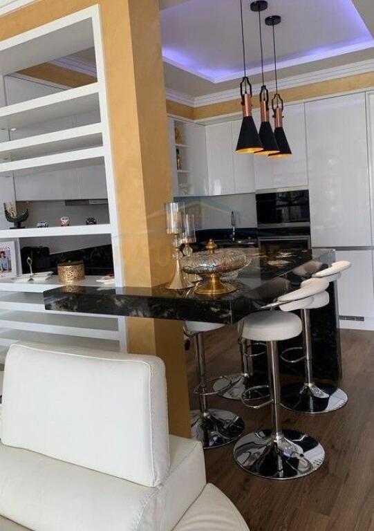 Qira,Apartament 2+1+ Post parkimi,Liqeni i Thate.