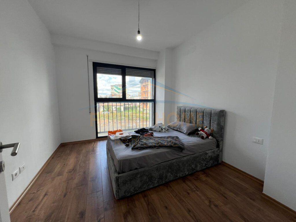 Shitet Apartament 2+1+2, Bulevardi i Ri