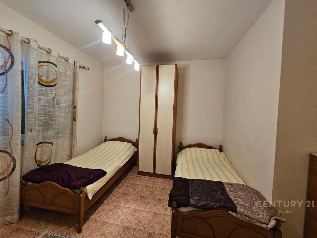 JEPET ME QIRA APARTAMENT 3+1+2 TE SHKOLLA E BALETIT!! 800 € /Muaj Sip. Totale  117m2
