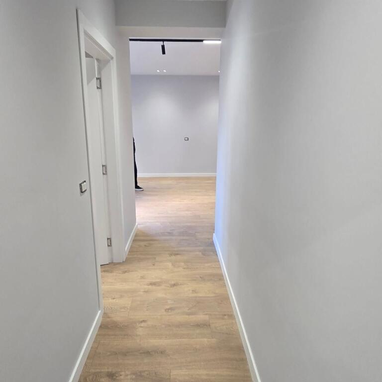 Shitet..!! Okazion..!!  📍 Kodra e Diellit 2 (Projekti Perëndimor)  🏠 Apartament 1+1  