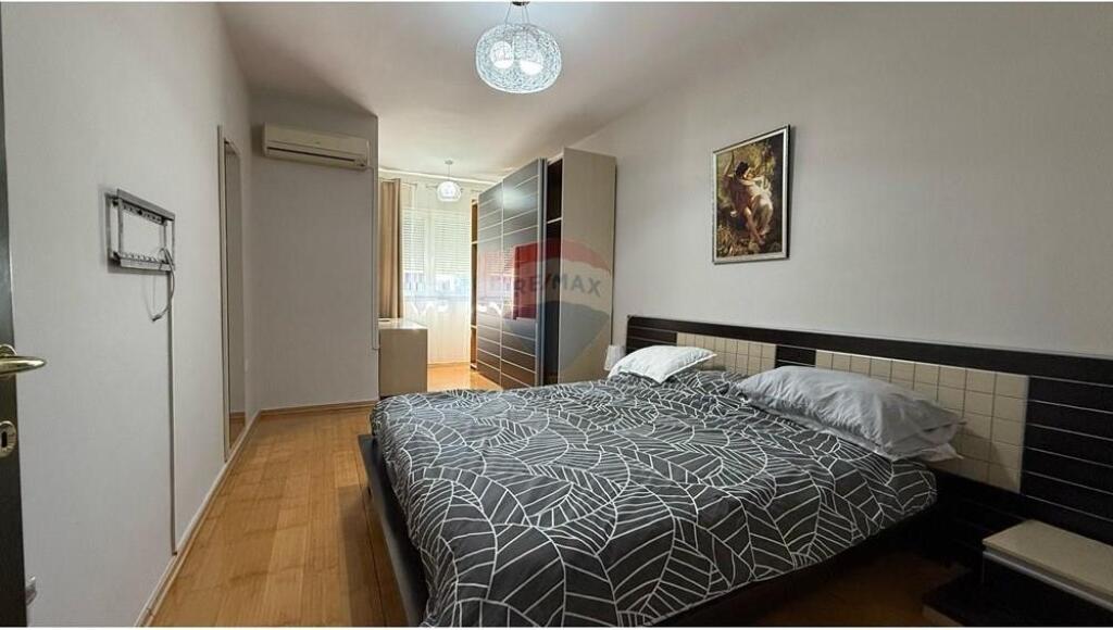 Apartament - Për Shitje - Rruga Dervish Hima, Tiranë