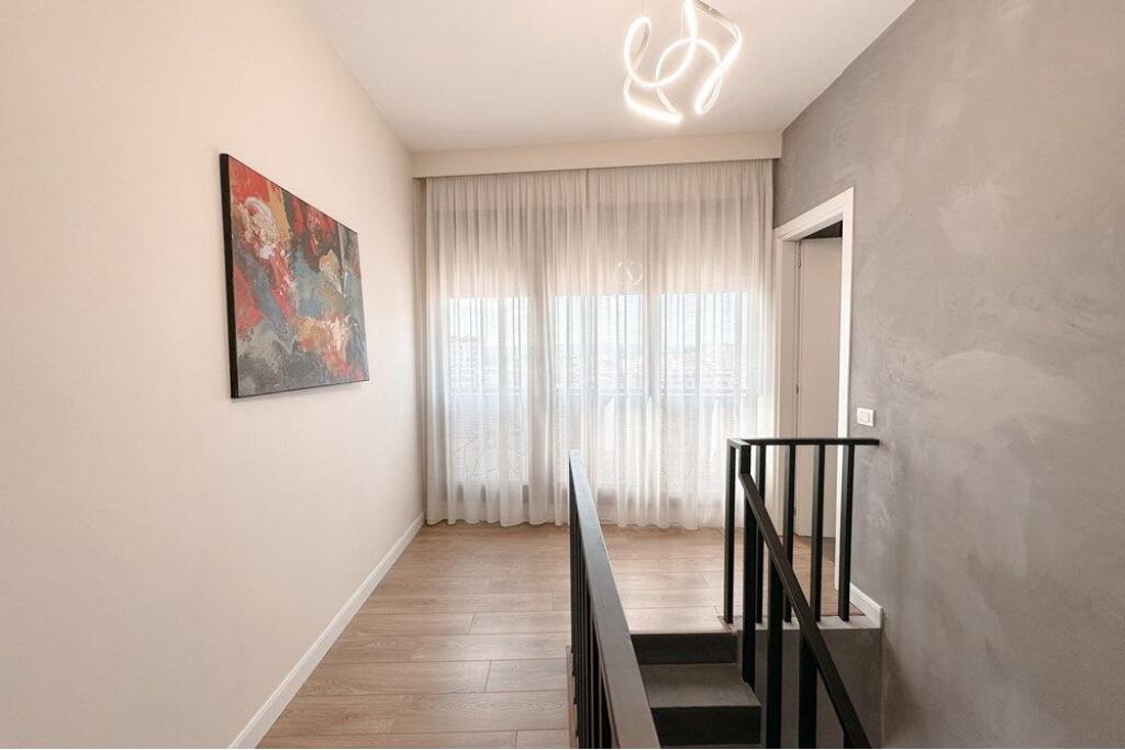 Duplex in affitto, vicino al centro